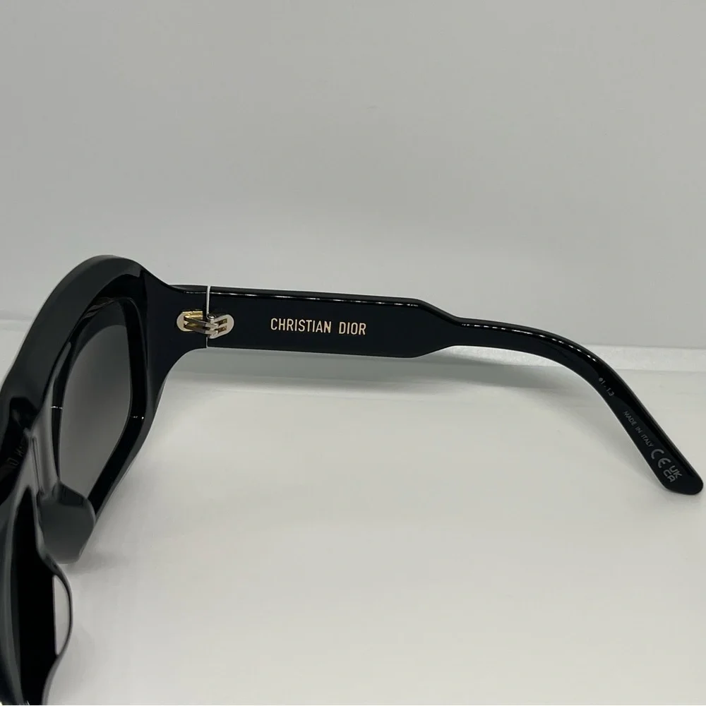Dior DiorSignature M1U‎ 58MM Mask Sunglasses Black
